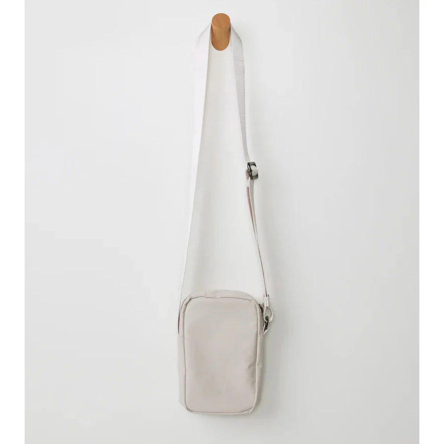 Vuori All Around Crossbody - Image 7
