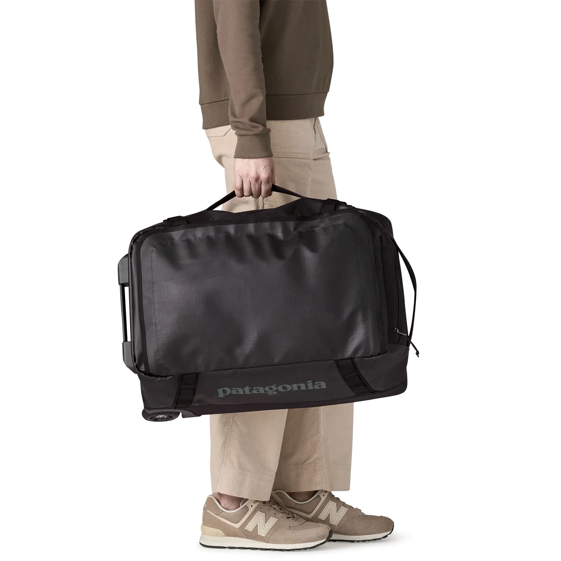 Patagonia Black Hole Wheeled Duffel Bag - 40L - Image 2
