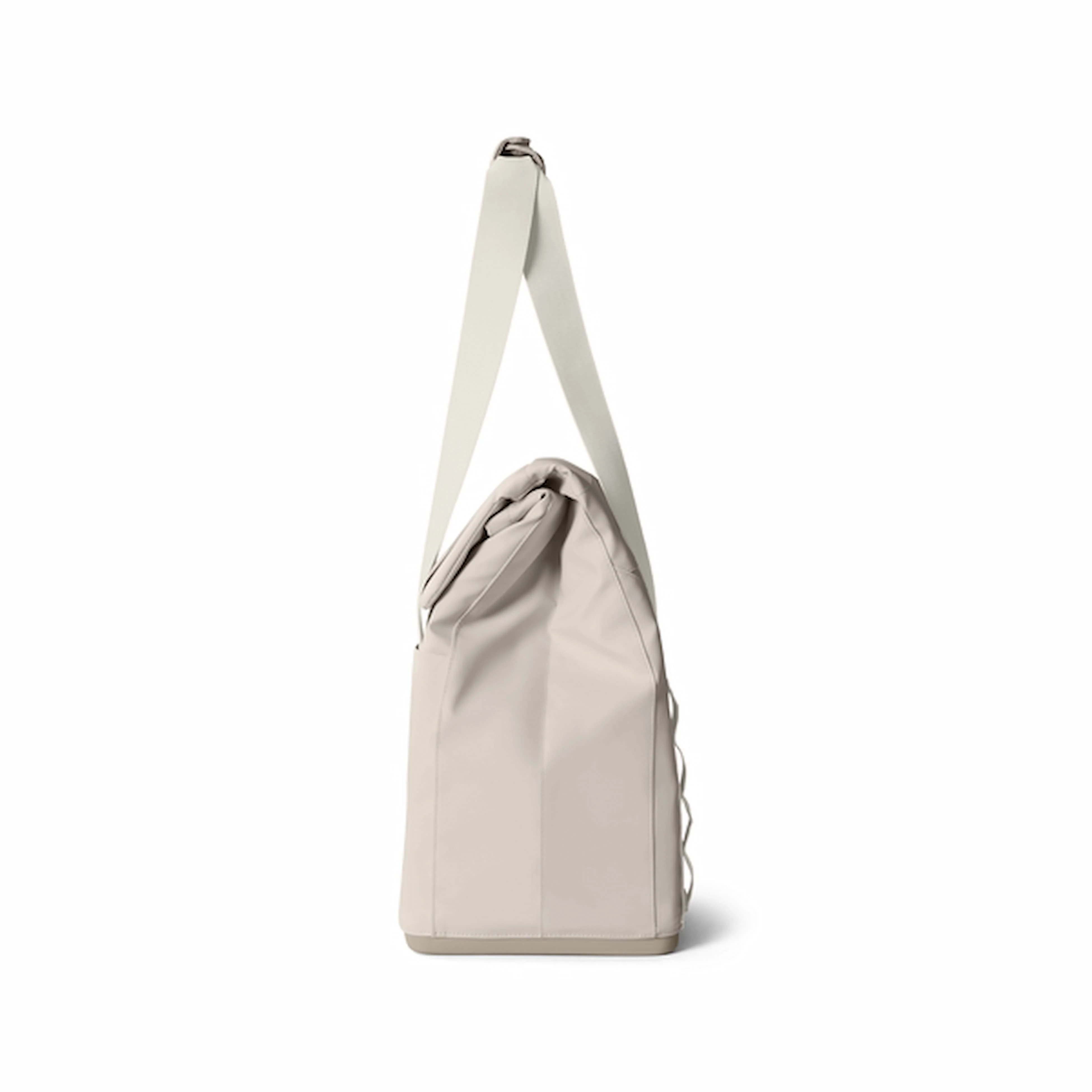 YETI Daytrip Insulated Bag - Image 10
