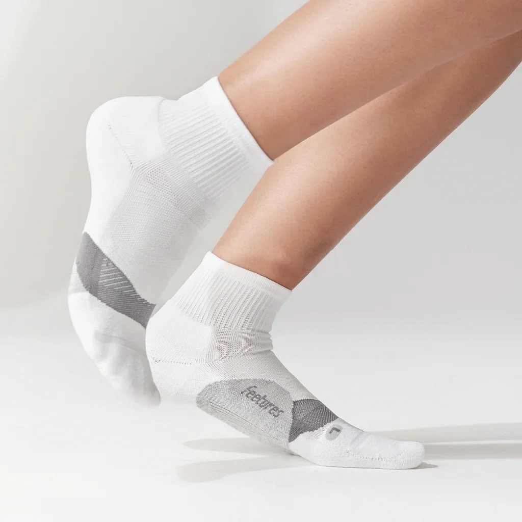Feetures Elite Light Cushion Quarter Crew - Image 4