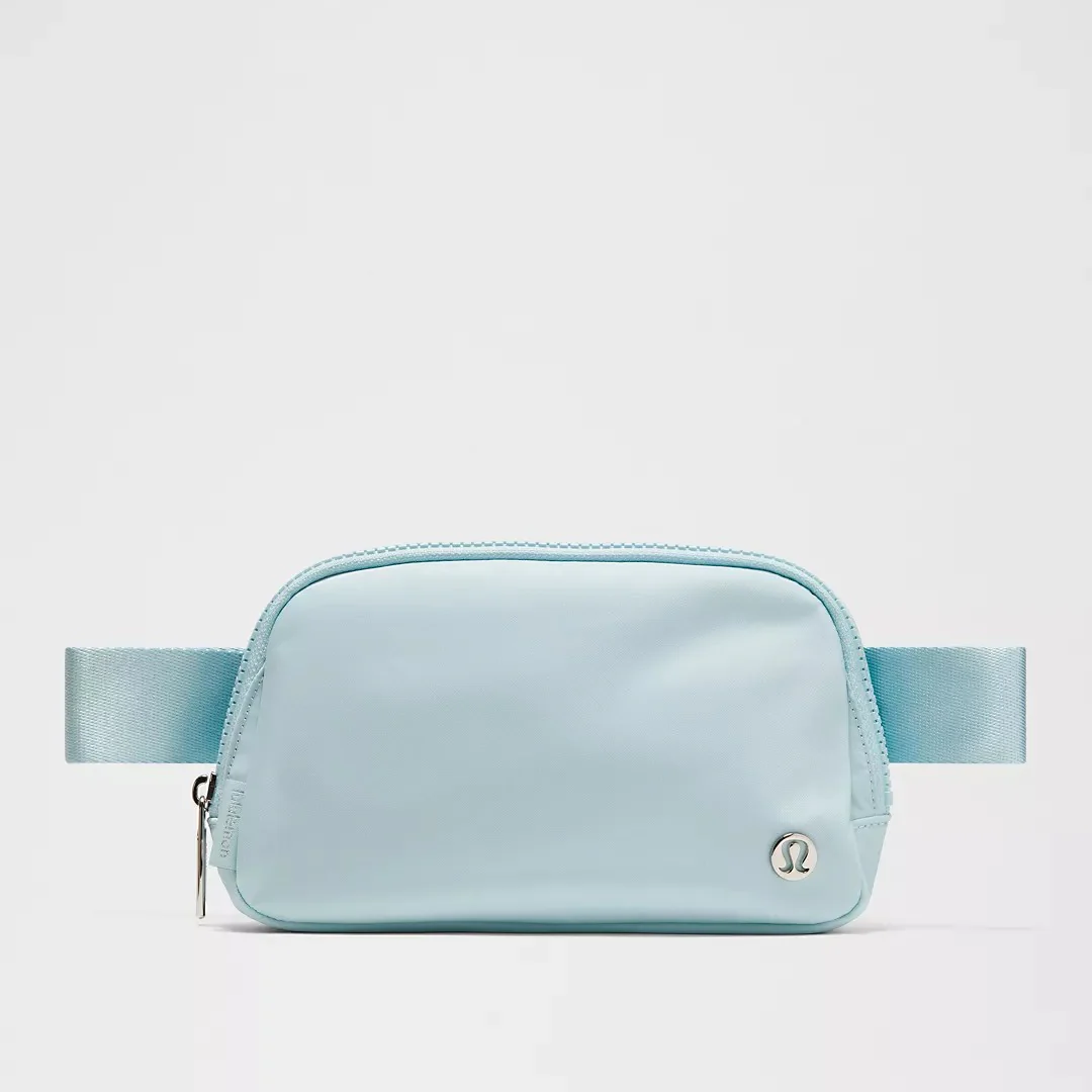 Lululemon Everywhere Belt Bag 1L - Image 6
