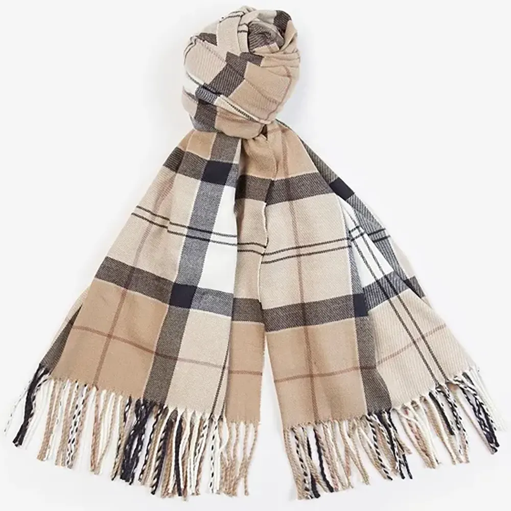 Barbour Hailes Tartan Wrap - Image 5