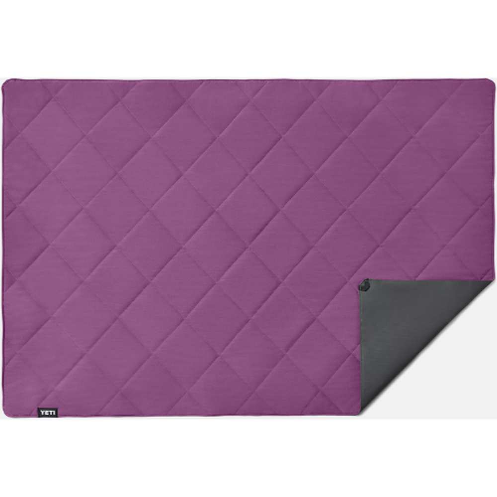 YETI Lowlands Outdoor Blanket - Image 5