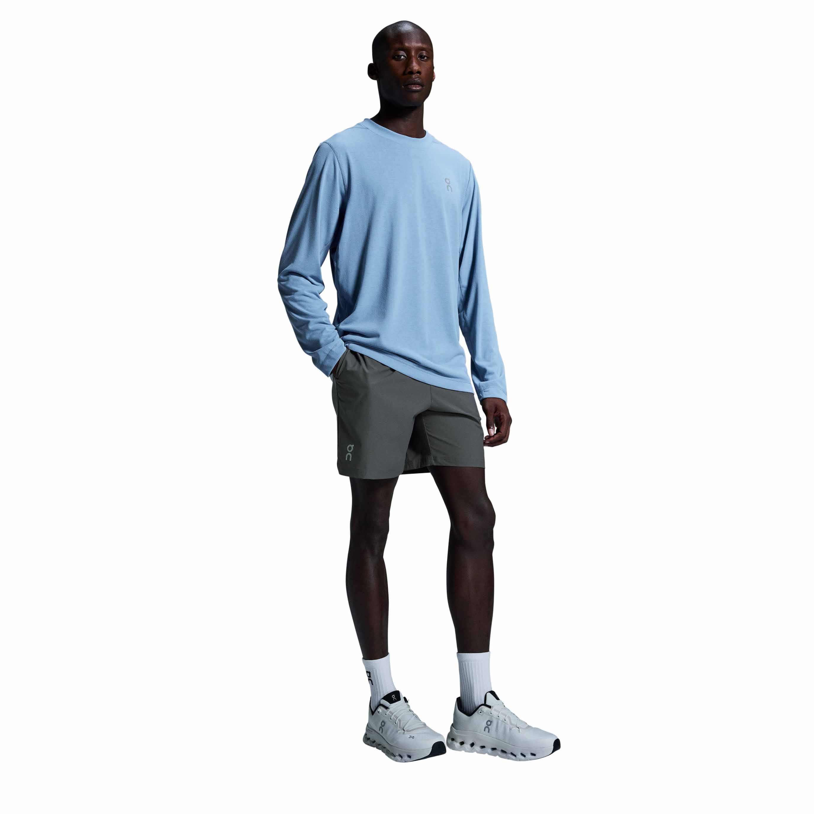 On Men's 7" Core Shorts - Image 8