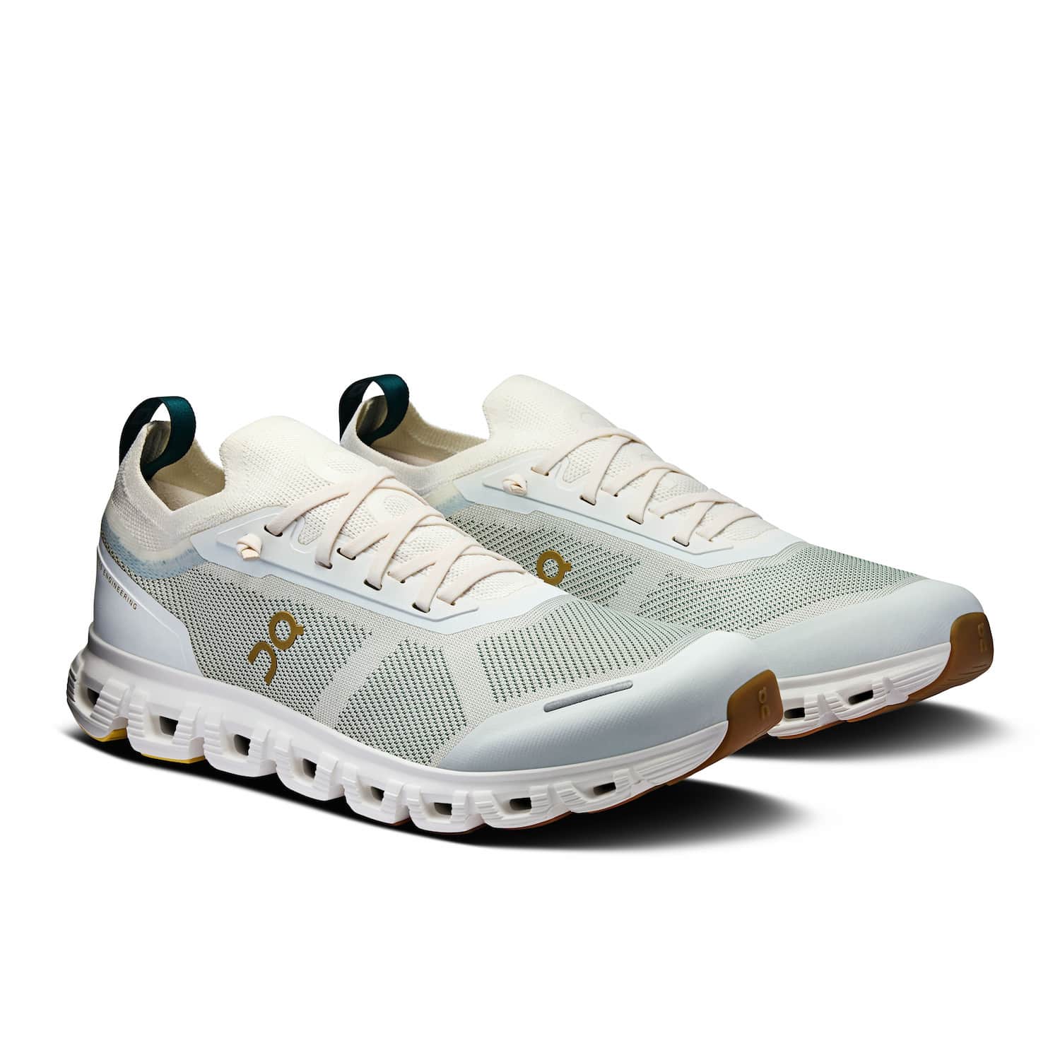 On Men's Cloud 6 Versa Shoes - Image 3