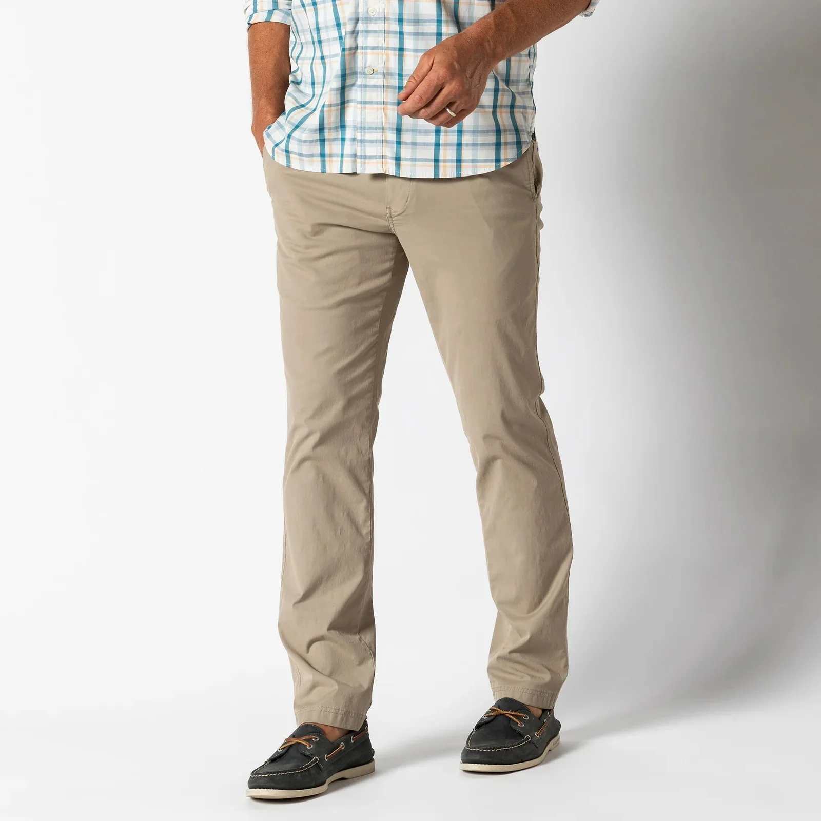 Duck Head Men's Harbor Performance Chino - Image 9