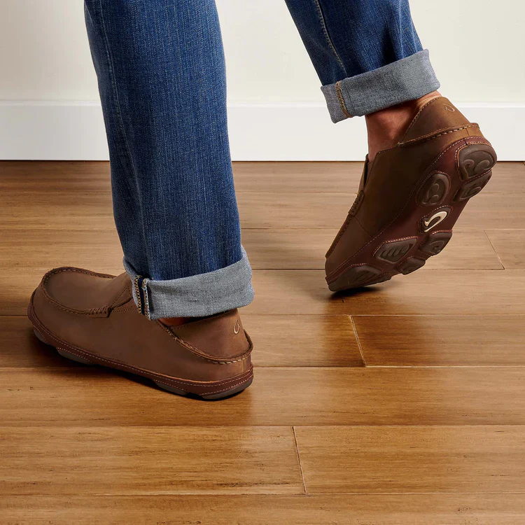 OluKai Men's Moloā Slip On - Image 5