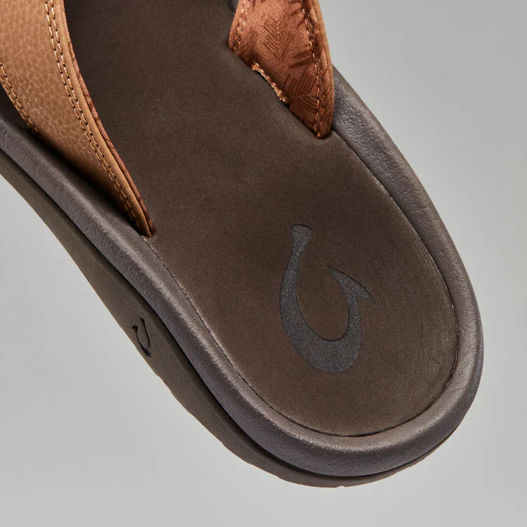 OluKai Men's Ohana Beach Sandals - Image 13