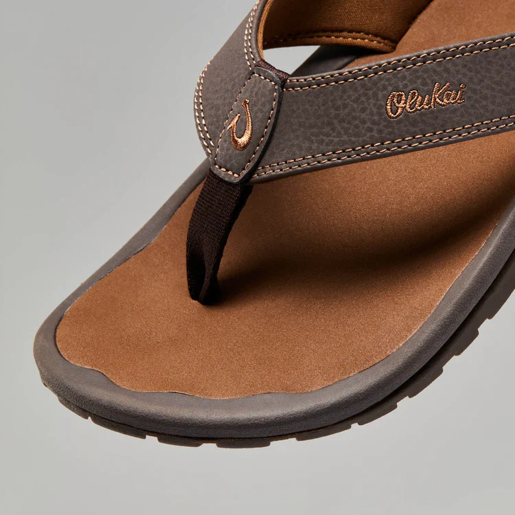 OluKai Men's Ohana Beach Sandals - Image 2