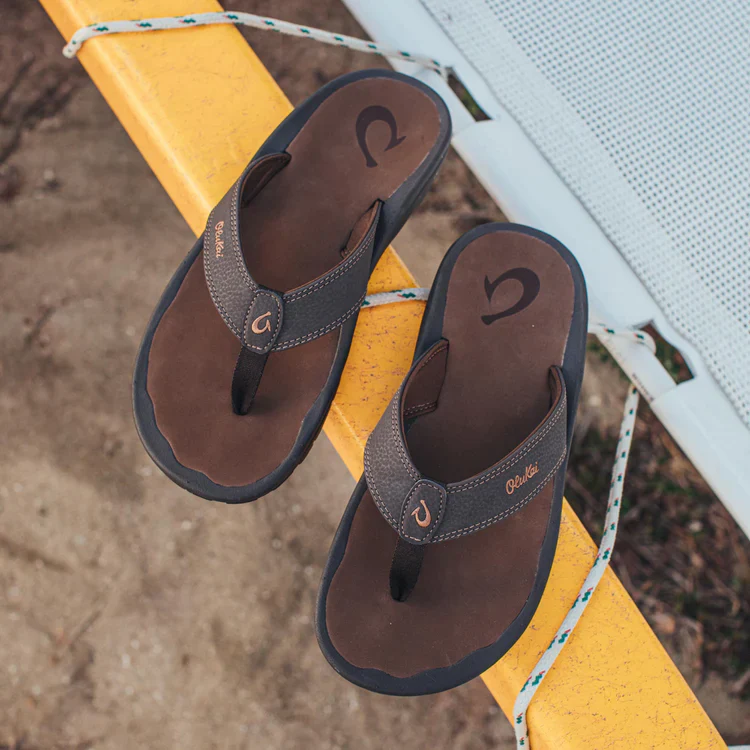 OluKai Men's Ohana Beach Sandals - Image 4