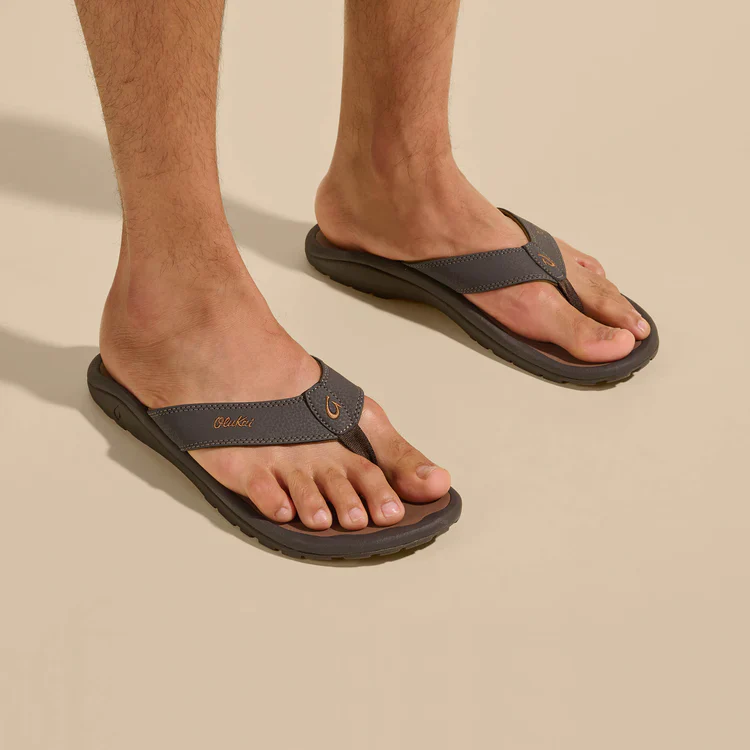 OluKai Men's Ohana Beach Sandals - Image 5