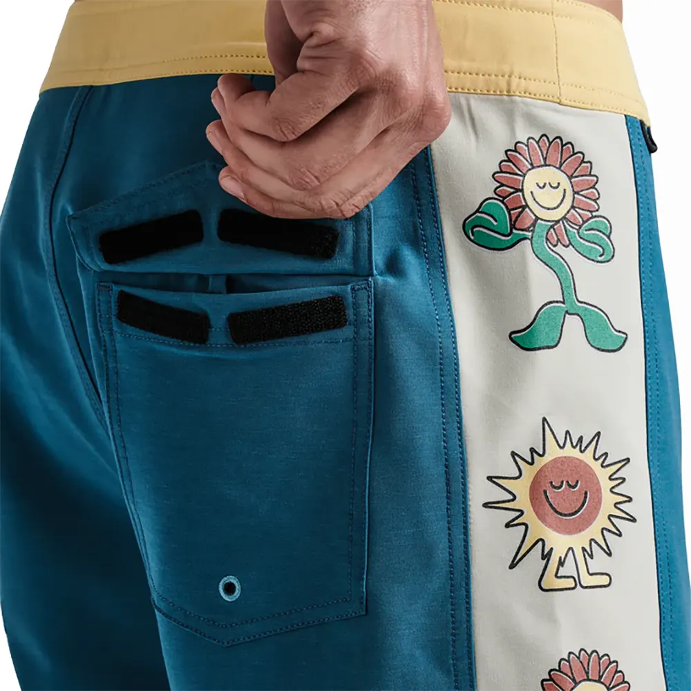 Roark Men's Passage Side Panel Boardshort - 16" Outseam - Image 5