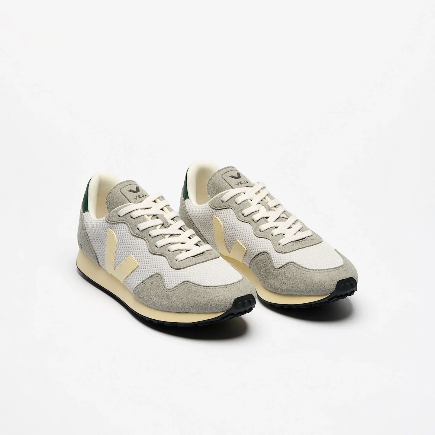 Veja Men's SDU Alveomesh Sneakers - Image 6