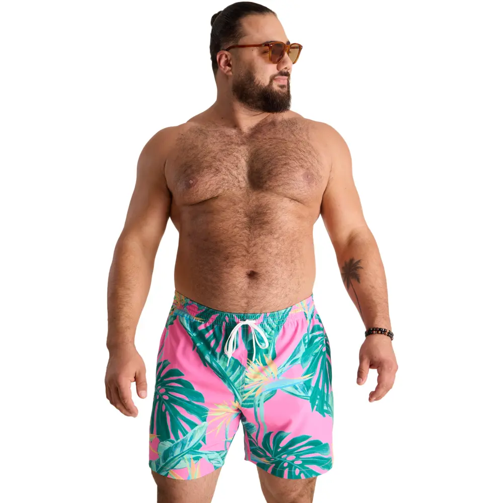 Chubbies Men's The Birds of Paradise Swim Trunks - 5.5" inseam - Image 2