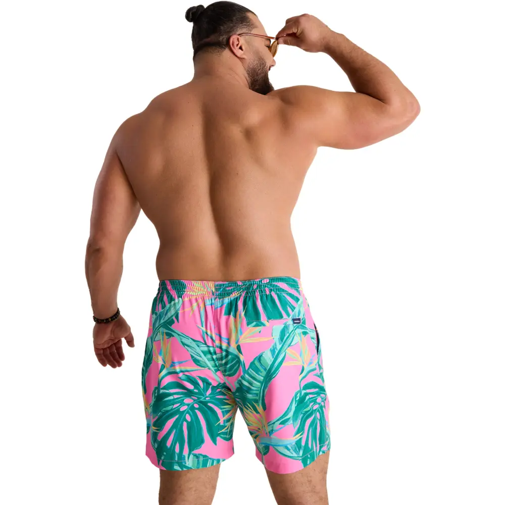 Chubbies Men's The Birds of Paradise Swim Trunks - 5.5" inseam - Image 3