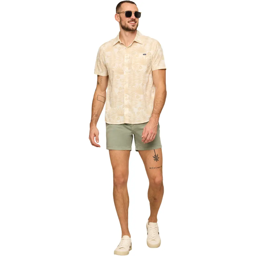 Chubbies Men's The Fern FLow BreezeTech Short Sleeved Button-Up - Image 7