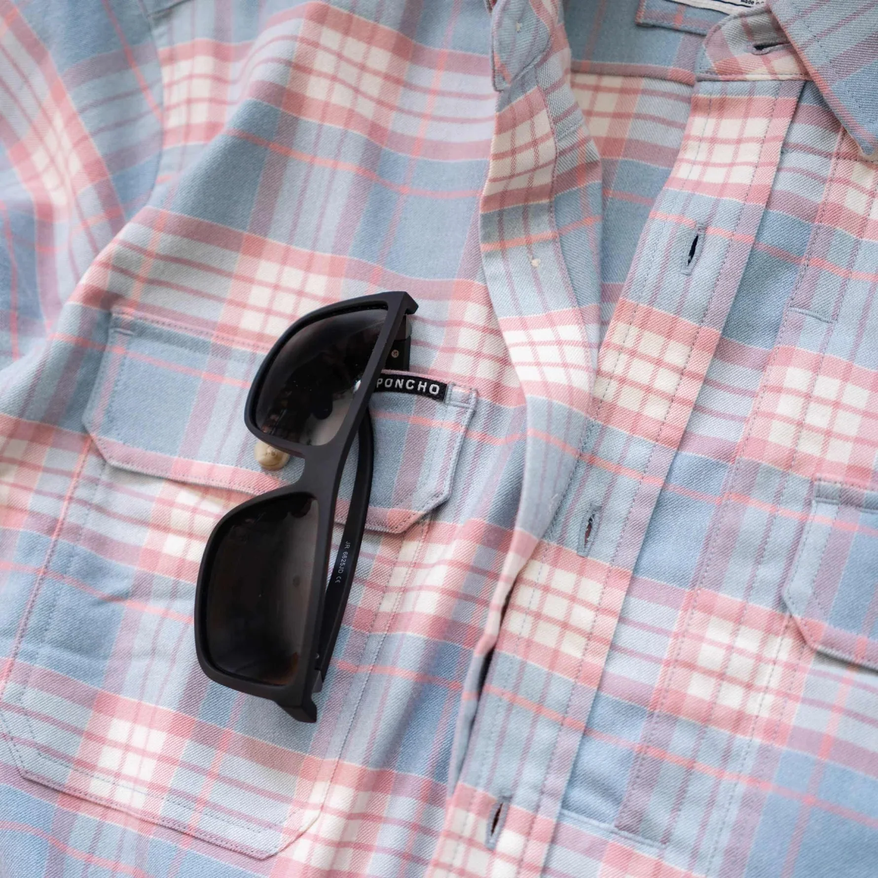 Poncho Men's Performance Flannel - The Madaket - Image 4