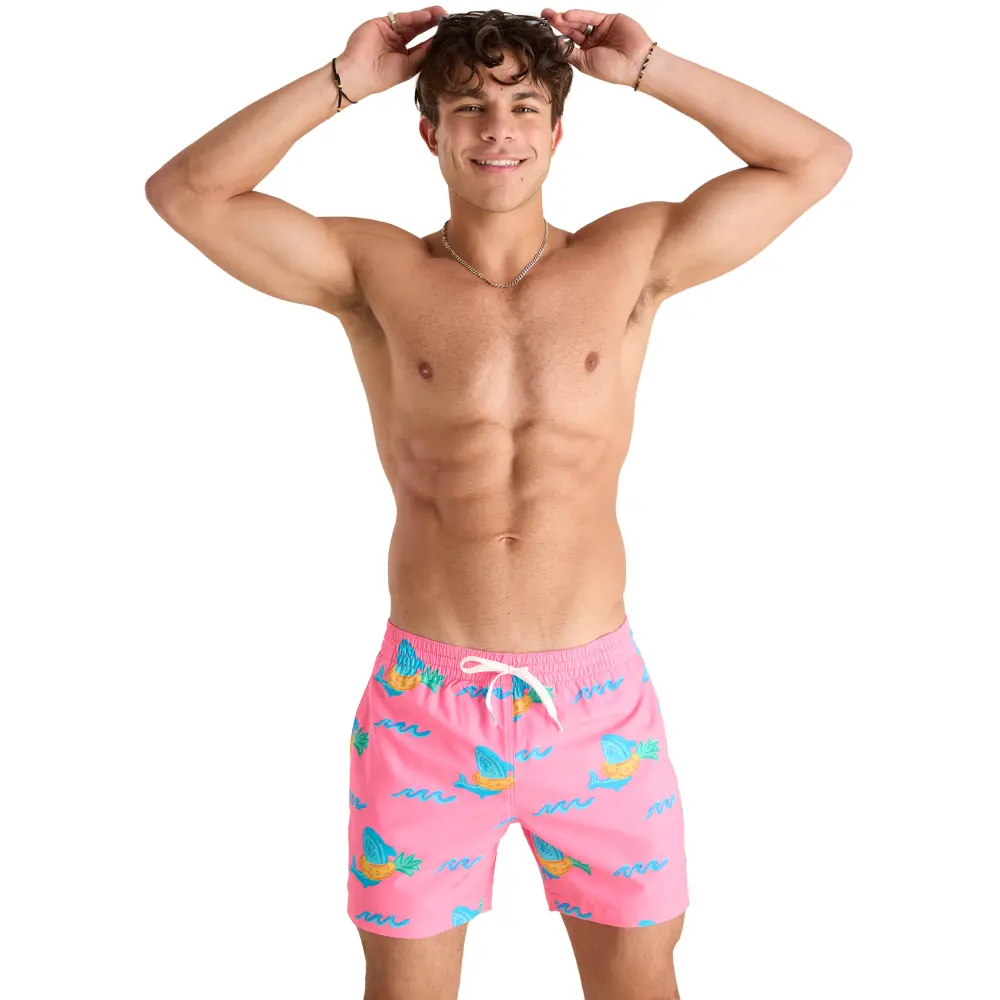 Chubbies Men's The Pineapple Floaters 5.5" inseam - Image 2