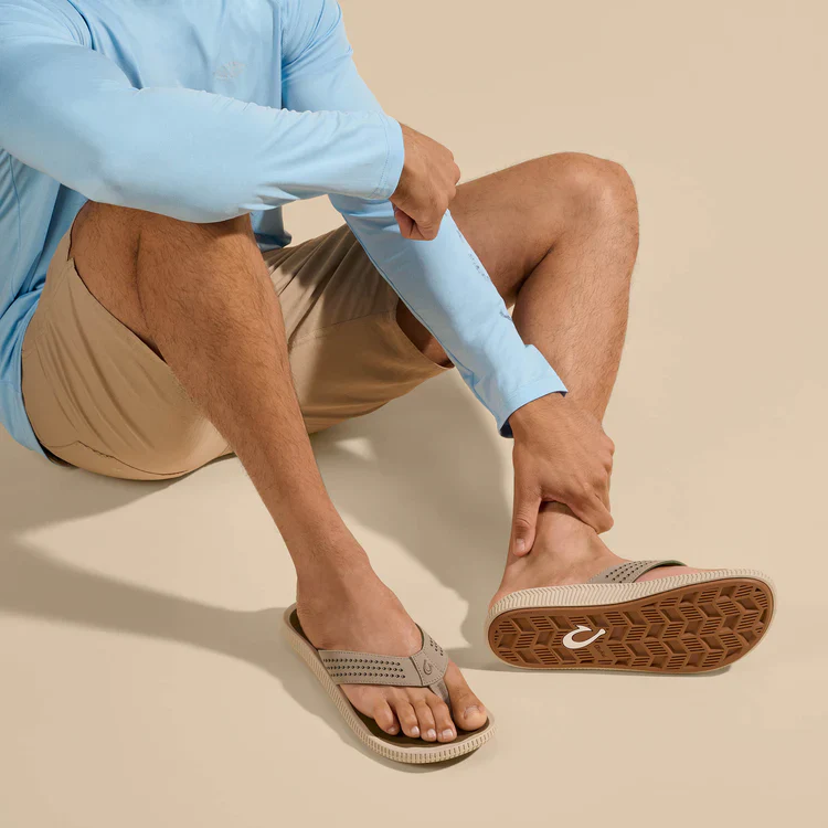OluKai Men's Ulele Sandals - Image 34