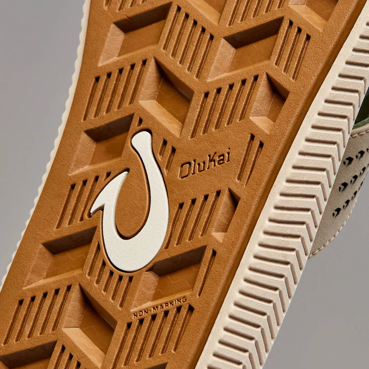OluKai Men's Ulele Sandals - Image 38