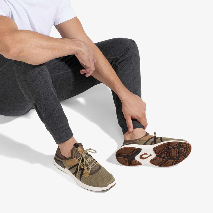 OluKai Men's Mio Lī Sneaker - Image 25