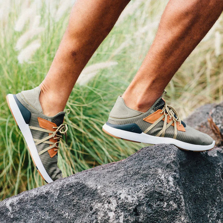 OluKai Men's Mio Lī Sneaker - Image 37