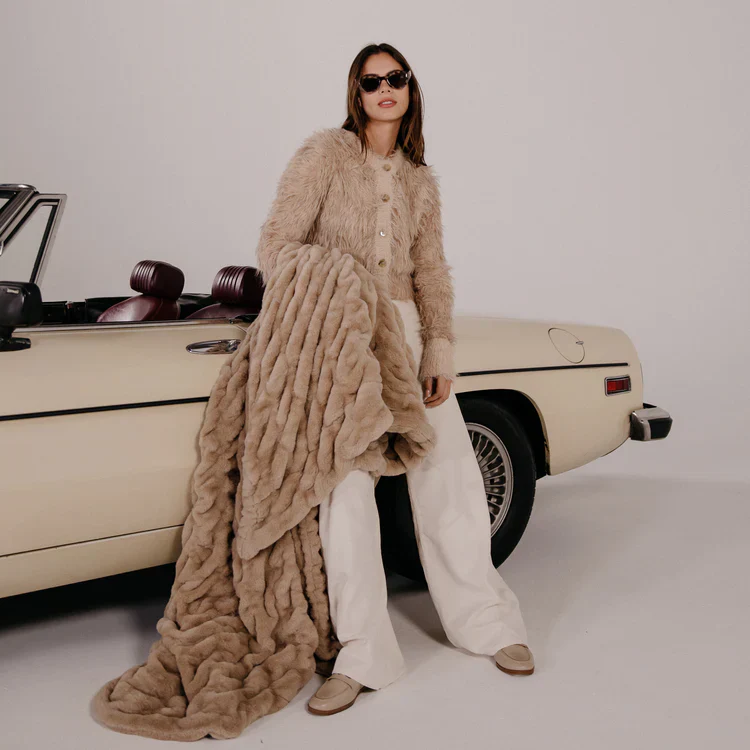The Original Lola Blanket - Image 26