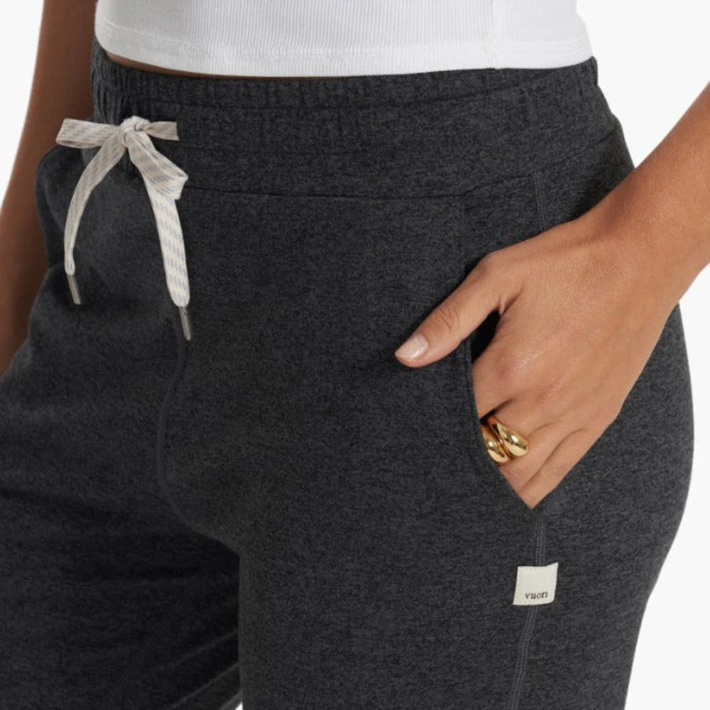 Vuori Women's Performance Joggers - Image 4