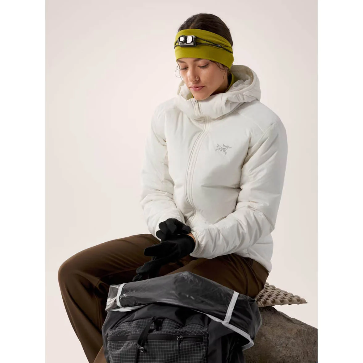 Arc'teryx Women's Atom SV Hoodie - Image 11