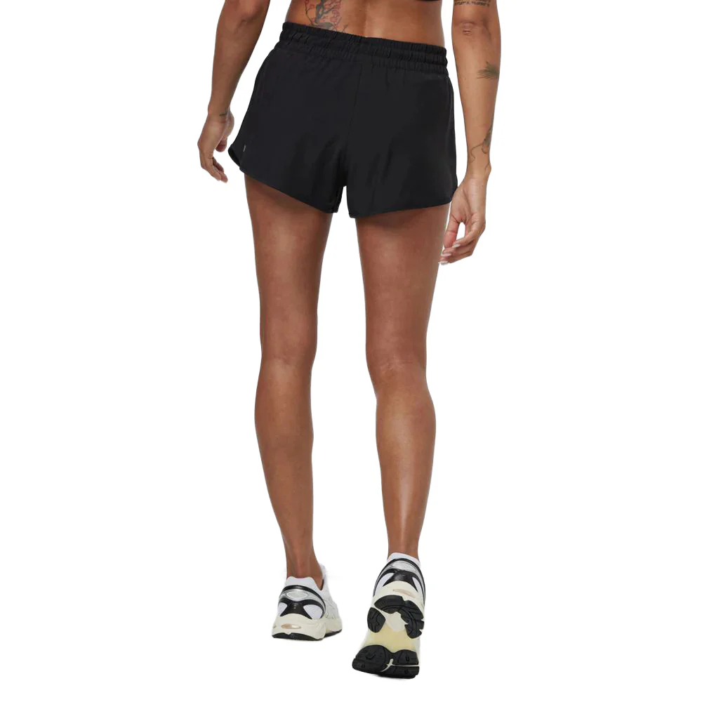 Vuori Women's Clementine 2.0 Shorts - 2.5" - Image 2
