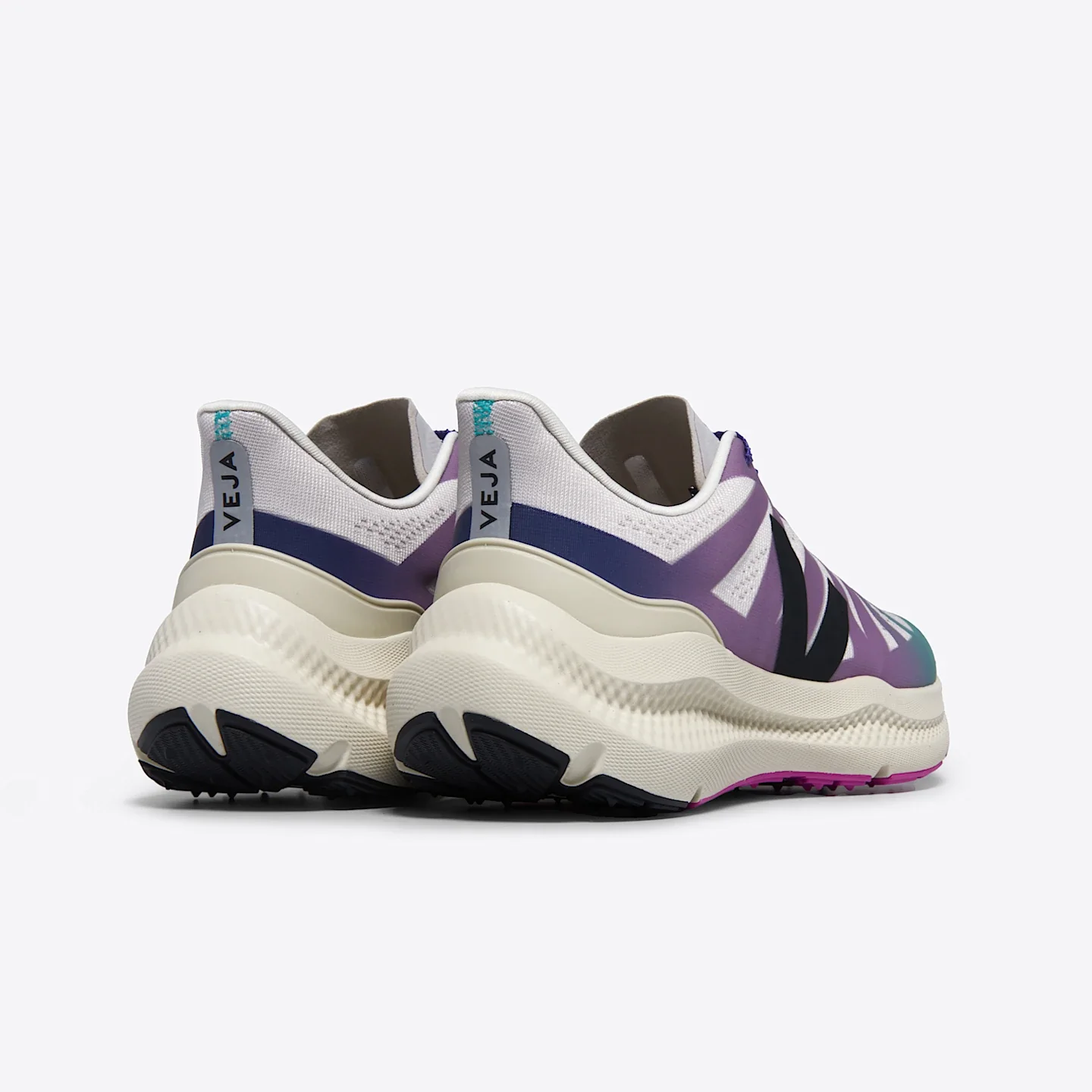 Veja Women's Condor 3 Running Shoes - Image 3