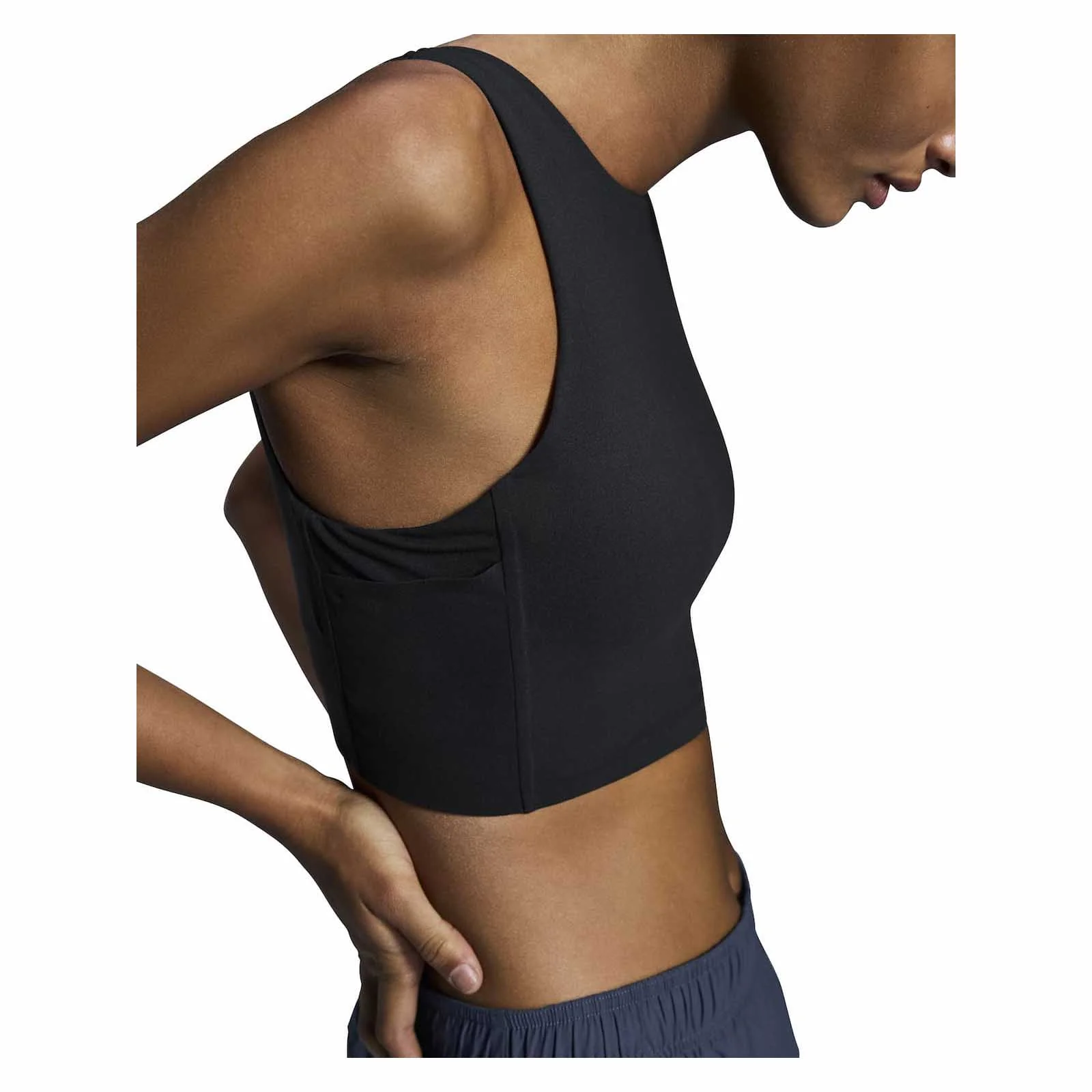On Women's Core 2-in-1 Crop Top - Image 3