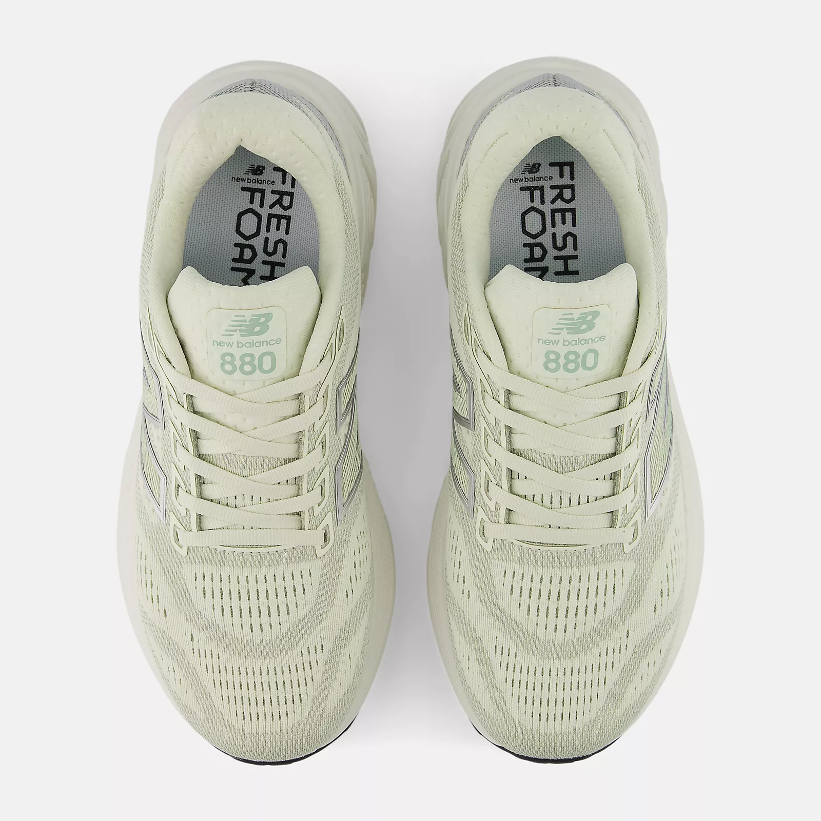 New Balance Women's Fresh Foam X 880V15 - Image 5