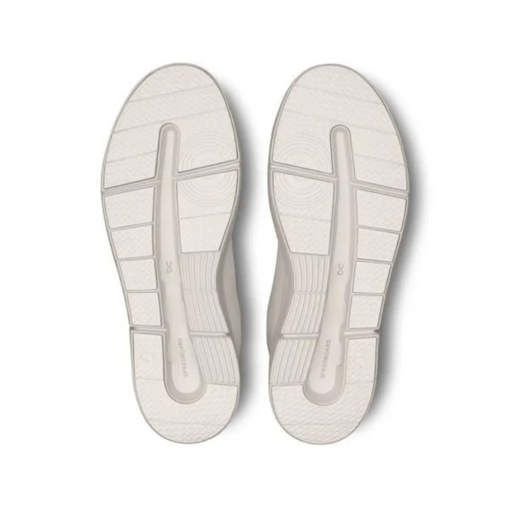 On Women's Roger Advantage 2 Shoes - Image 6