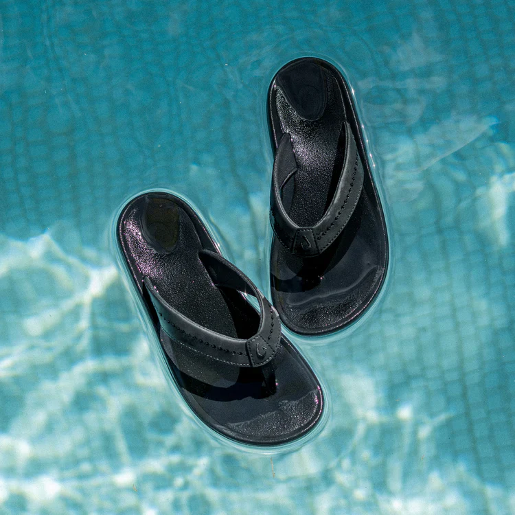 OluKai Women's Ulele Beach Sandal - Image 5