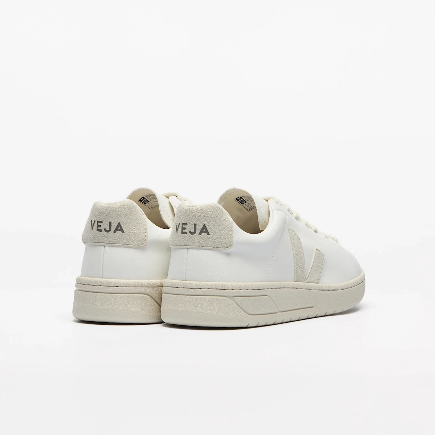 Veja Women's Urca Sneakers - Image 3