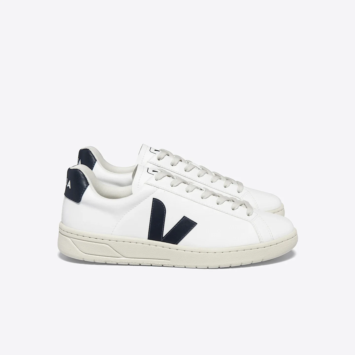 Veja Women's Urca Sneakers - Image 7