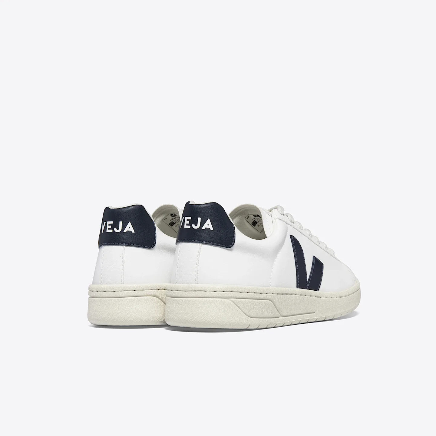 Veja Women's Urca Sneakers - Image 9
