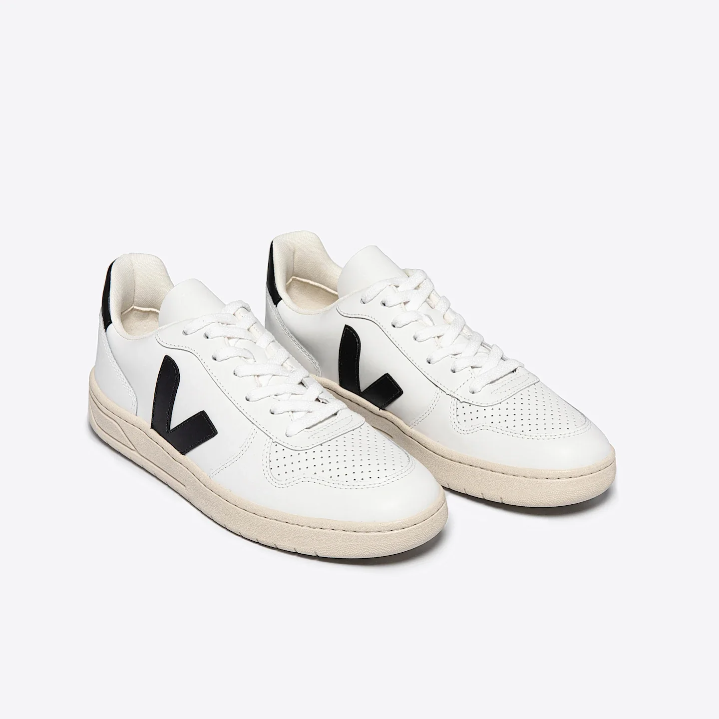Veja Women's V-10 Leather Sneakers - Image 3