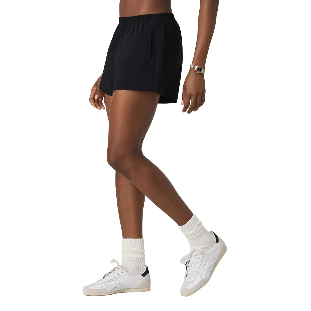 Vuori Women's Villa Everyday Shorts - Image 2