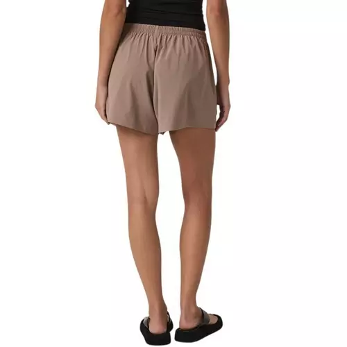 Vuori Women's Villa Everyday Shorts - Image 8